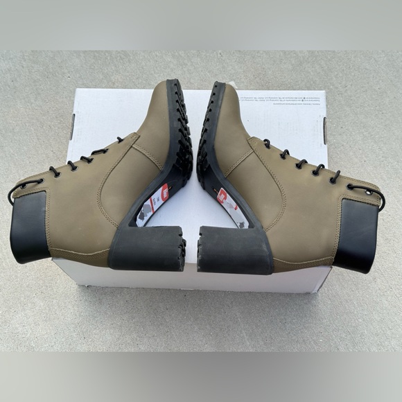 Timberland Women’s Allington Heights 6 Inch Boot. Never worn - Picture 9 of 9